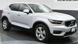 2021 Volvo XC40 T5 Momentum