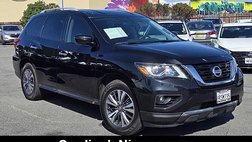 2020 Nissan Pathfinder SV