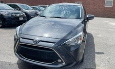 2019 Toyota Yaris XLE