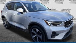 2023 Volvo XC40 B4 Plus Bright Theme