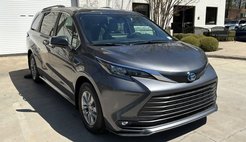 2025 Toyota Sienna XLE