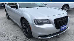 2022 Chrysler 300 Touring