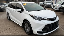 2025 Toyota Sienna LE 8-Passenger
