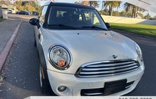2011 MINI Cooper Clubman Base