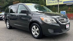 2011 Volkswagen Routan SE