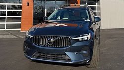 2023 Volvo XC60 Recharge T8 Ultimate Bright Theme