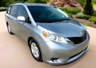 2014 Toyota Sienna LE FWD 8-Passenger V6