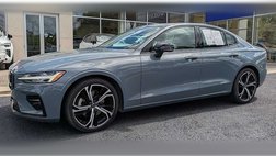 2023 Volvo S60 B5 Core Dark Theme