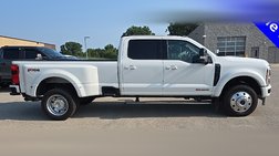 2025 Ford F-450 Super Duty Platinum