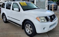 2011 Nissan Pathfinder Silver Edition
