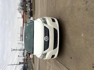 2011 Volkswagen Routan SE
