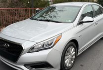 2016 Hyundai Sonata Hybrid SE