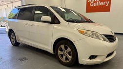 2014 Toyota Sienna LE