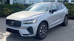2025 Volvo XC60 B5 Core Dark Theme