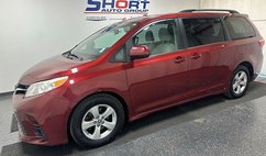 2018 Toyota Sienna LE