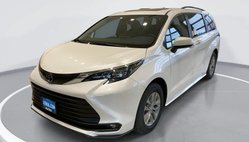 2026 Toyota Sienna XLE 7-Passenger