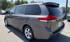 2014 Toyota Sienna LE
