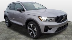 2026 Volvo XC40 B5 Plus