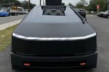 2024 Tesla Cybertruck Base
