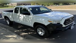 2016 Toyota Tacoma SR