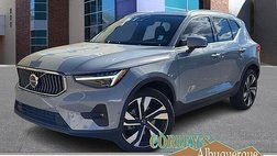 2024 Volvo XC40 B5 Ultimate Bright Theme