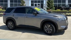 2023 Nissan Pathfinder S