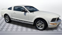 2005 Ford Mustang Deluxe