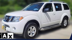 2011 Nissan Pathfinder LE