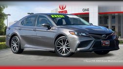 2022 Toyota Camry SE