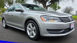 2014 Volkswagen Passat 1.8T Wolfsburg Edition