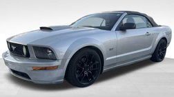 2005 Ford Mustang GT Premium