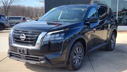 2023 Nissan Pathfinder SV