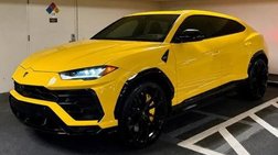 2022 Lamborghini Urus Base