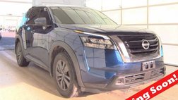 2023 Nissan Pathfinder SV