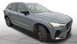 2023 Volvo XC60 B5 Plus Dark Theme