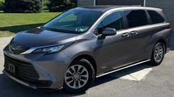 2021 Toyota Sienna LE 8-Passenger