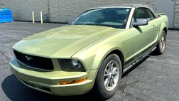 2005 Ford Mustang V6 Deluxe