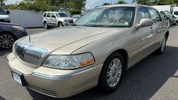 2011 Lincoln Town Car Signature Limited