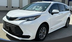 2021 Toyota Sienna LE 8-Passenger
