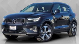 2023 Volvo XC40 B5 Plus Bright Theme