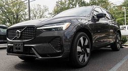 2024 Volvo XC60 Recharge T8 Ultimate Dark Theme