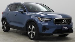 2023 Volvo XC40 B5 Plus Bright Theme
