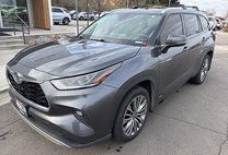 2021 Toyota Highlander Hybrid Platinum