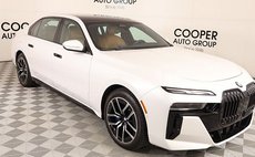 2023 BMW 7 Series 740i