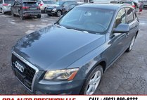 2009 Audi Q5 quattro 4dr 3.2L Premium