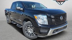 2022 Nissan Titan SV