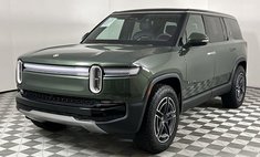 2025 Rivian R1S Adventure