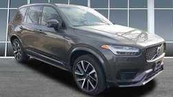 2023 Volvo XC90 Recharge T8 Ultimate Dark Theme