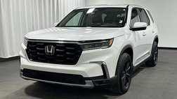 2023 Honda Pilot EX-L w/Rear Captain's Chairs