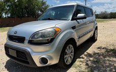 2013 Kia Soul +